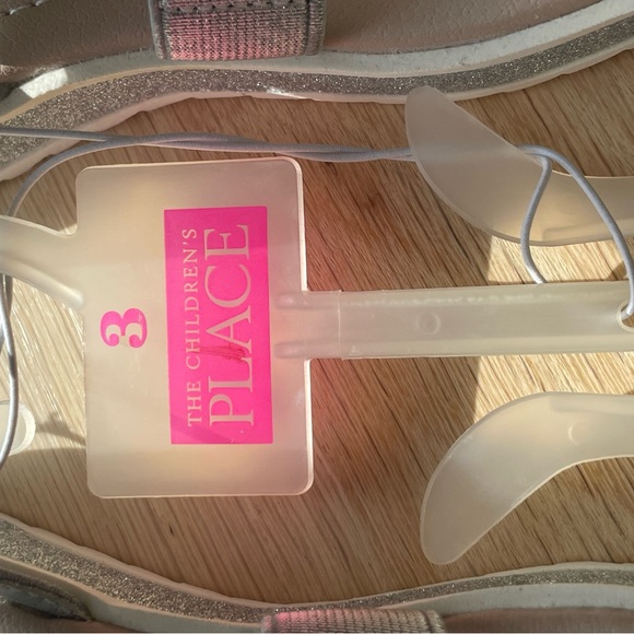 NWT Youth Size 3 (Y3) Silver Girls Elastic Platform Sandals - Picture 5 of 5